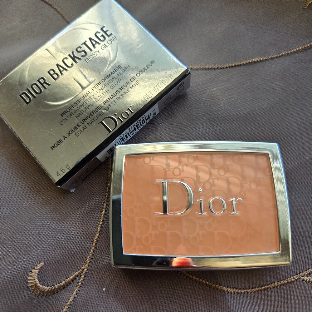 Dior Backstage Rosy Glow - Coral 004 - Picture 2 of 5